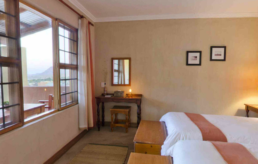 Klein-Aus Vista Desert Horse Inn מראה חיצוני תמונה