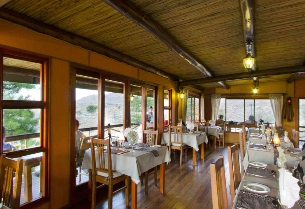 Klein-Aus Vista Desert Horse Inn מראה חיצוני תמונה
